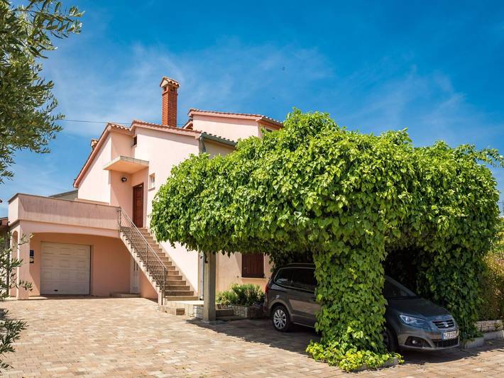 Apartamento de vacaciones para 4 personas, con jardín y piscina - 1