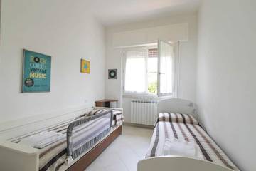 Villa per 7 Persone in Marina di Pietrasanta, Pietrasanta, Foto 4