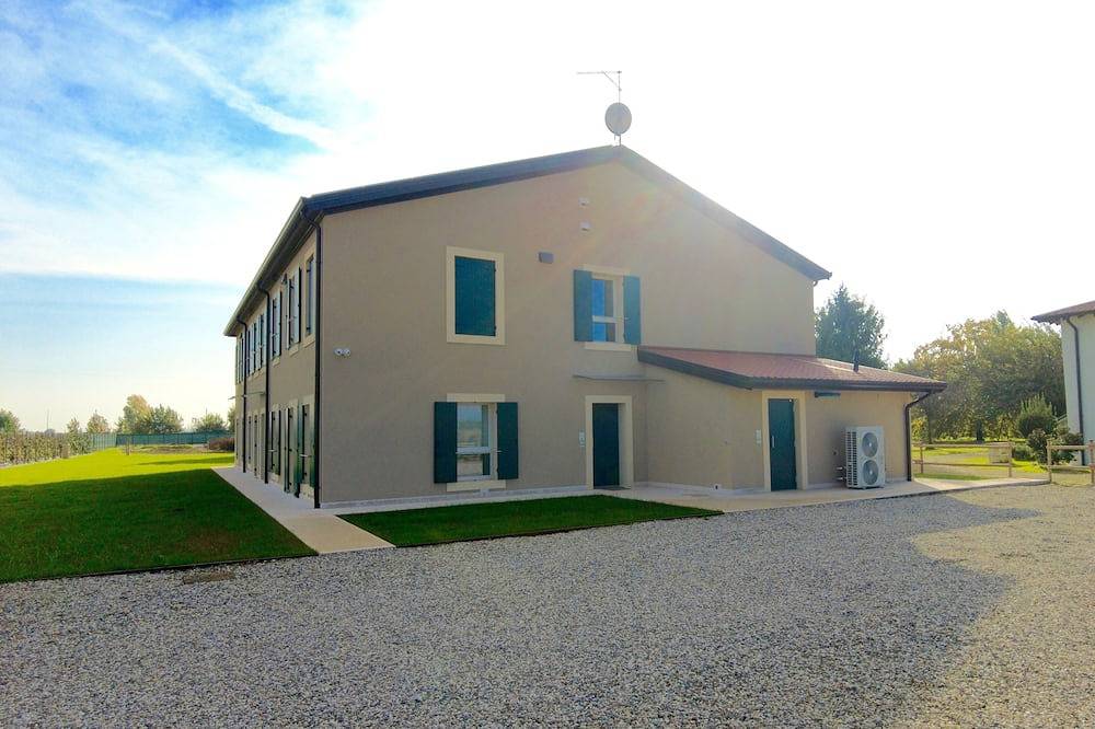 Entire apartment, Furnace Court - The Writer in Villafranca di Verona, Verona Province