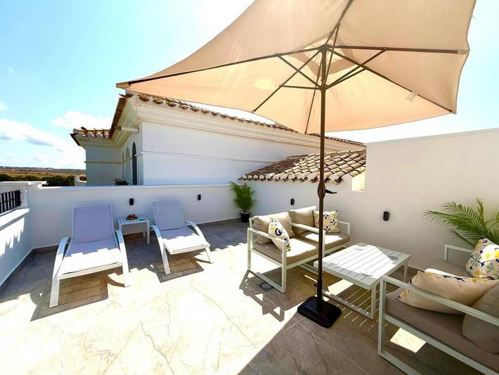 Apartamento de vacaciones para 4 personas, con piscina además de balcón y vistas - 1