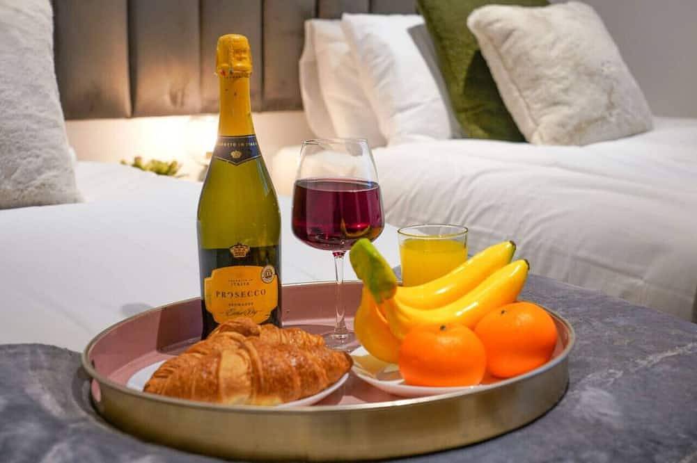 Entire apartment, Boutique Apartment • City Centre • Free Parking • Fast Wifi • Self-Check-In • Yoko Property in Warwickshire