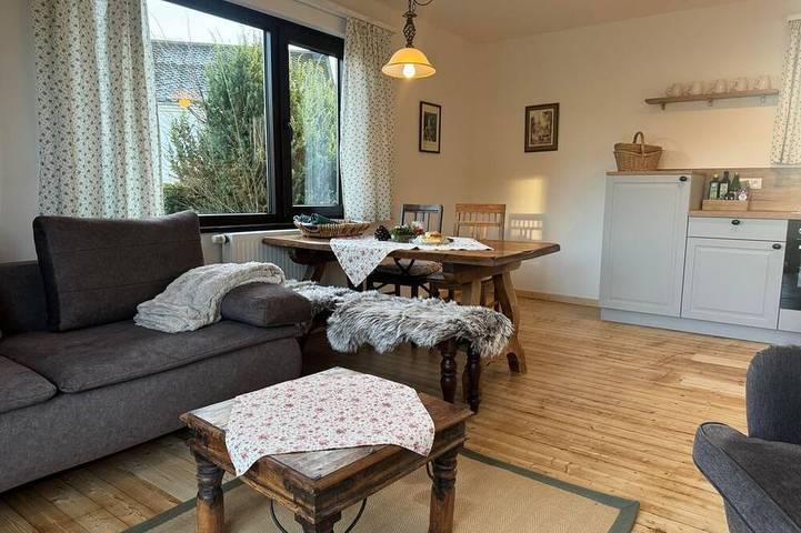Ferienwohnung Eifelcottage - Landgut Pfauenhof in Utzerath, Vulkaneifel
