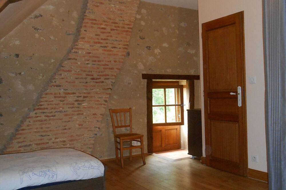 Charmante maison de caractère rénovée avec jardin privatif en Berry, proche château et étangs in Lignac, Le Blanc und Umgebung