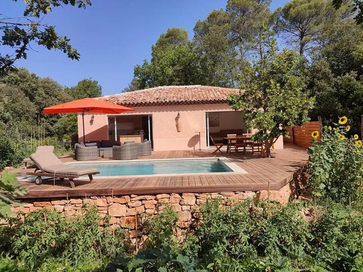 Casa de vacaciones para 6 personas, con terraza además de piscina y vistas, Se admiten mascotas - 1