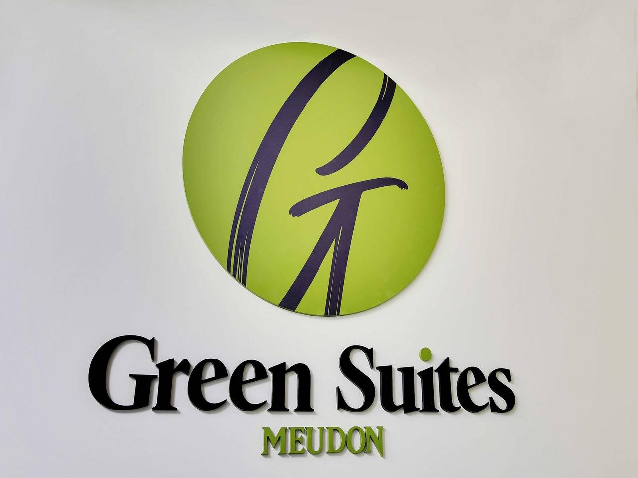 Apartamento entero, Residencia moderna "Green Suites" - Meudon/Vélizy in Meudon, Altos del Sena