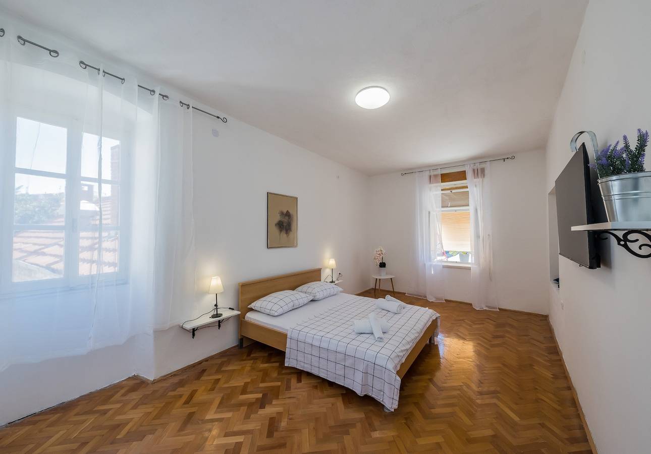 Ganze Ferienwohnung, Ferienwohnung für 6 Personen mit Meerblick in Kastel Stari, Kaštela