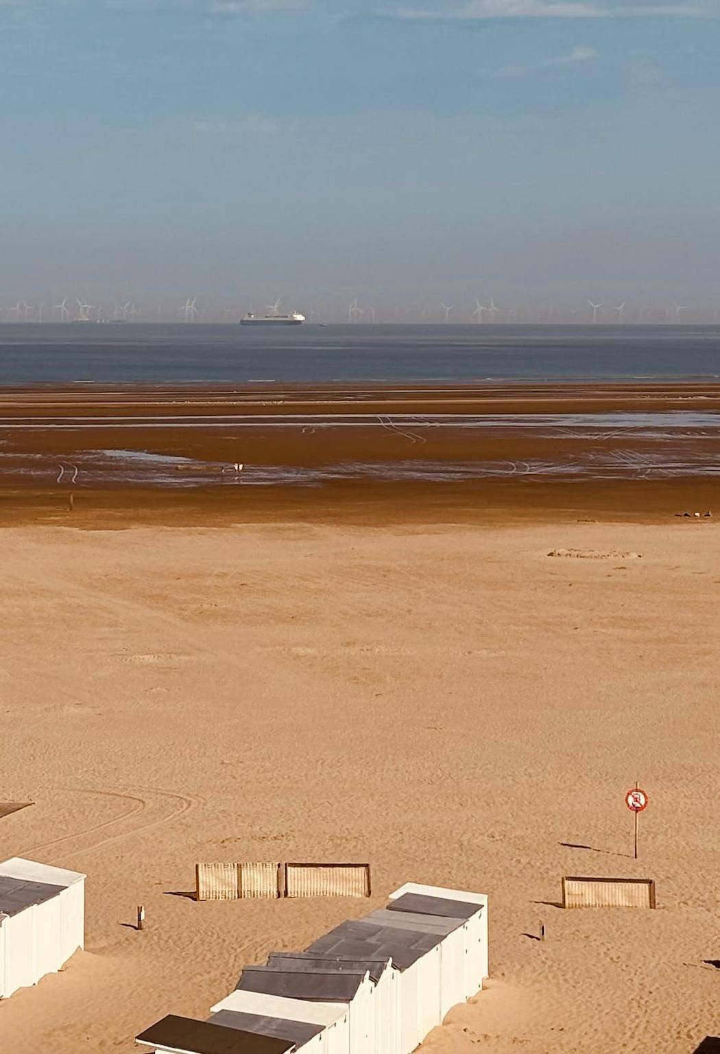 Apartamento entero, Coastal Gem in Zeebrugge: Beachfront & Modern! in Brujas, Costa de Bélgica