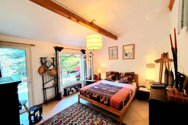 Gîte pour 4 personnes, avec jardin et terrasse à Collobrières - 2