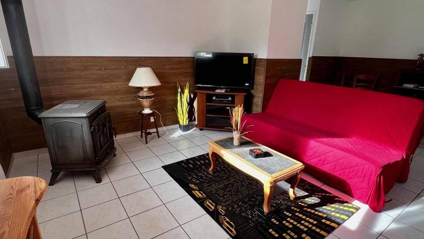 Gîte pour 8 personnes, avec jardin et vue, animaux acceptés dans Chauffayer - 2