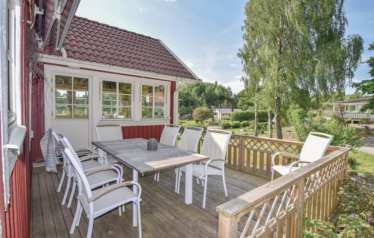 Ferienhaus für 6 Personen, mit Terrasse und Garten in Munkedal - 3