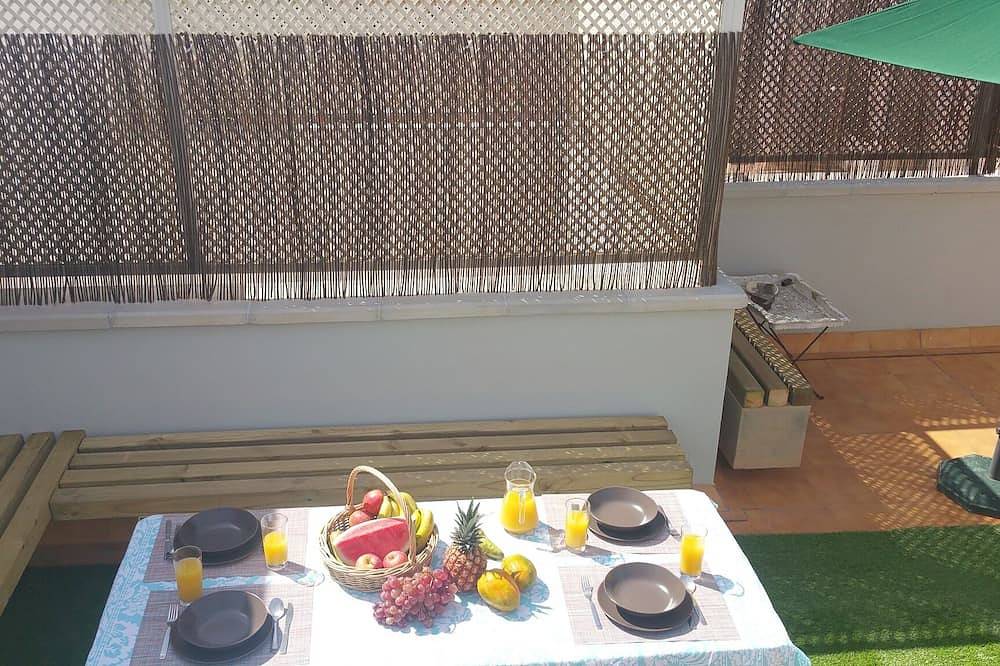 Ganze Wohnung, Attic Beach Entspannt Sardina. Terrasse. Wifi in Sardina del Norte, Gáldar