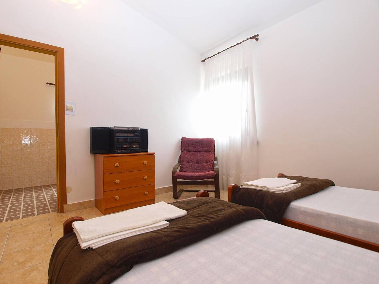 Hel leilighet, Ferieleilighet for 5 personer med terrasse in Banjole, Southcoast Istria