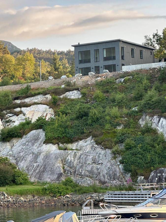 Ferienhaus für 13 Personen, mit Balkon und Terrasse sowie Garten und Sauna in Etne - 4