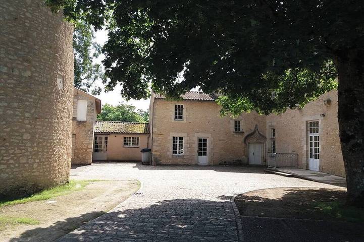 Location de vacances pour 4 personnes à Ayron