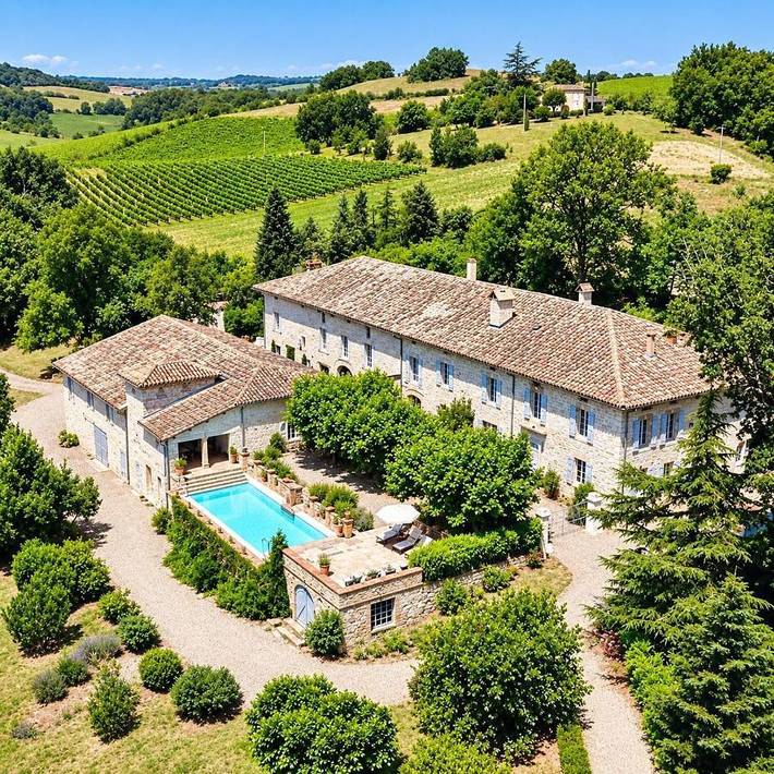 Chambre d’hôte pour 2 personnes, avec Terrasse et Jardin ainsi que Piscine et Vue à Gaillac