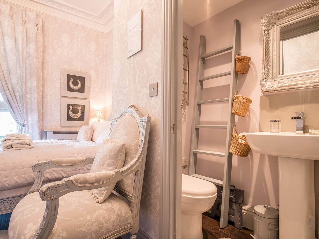Entire apartment, Beautifully decorated, elegant apartment near town - Pass the Keys in Shrewsbury, Shropshire