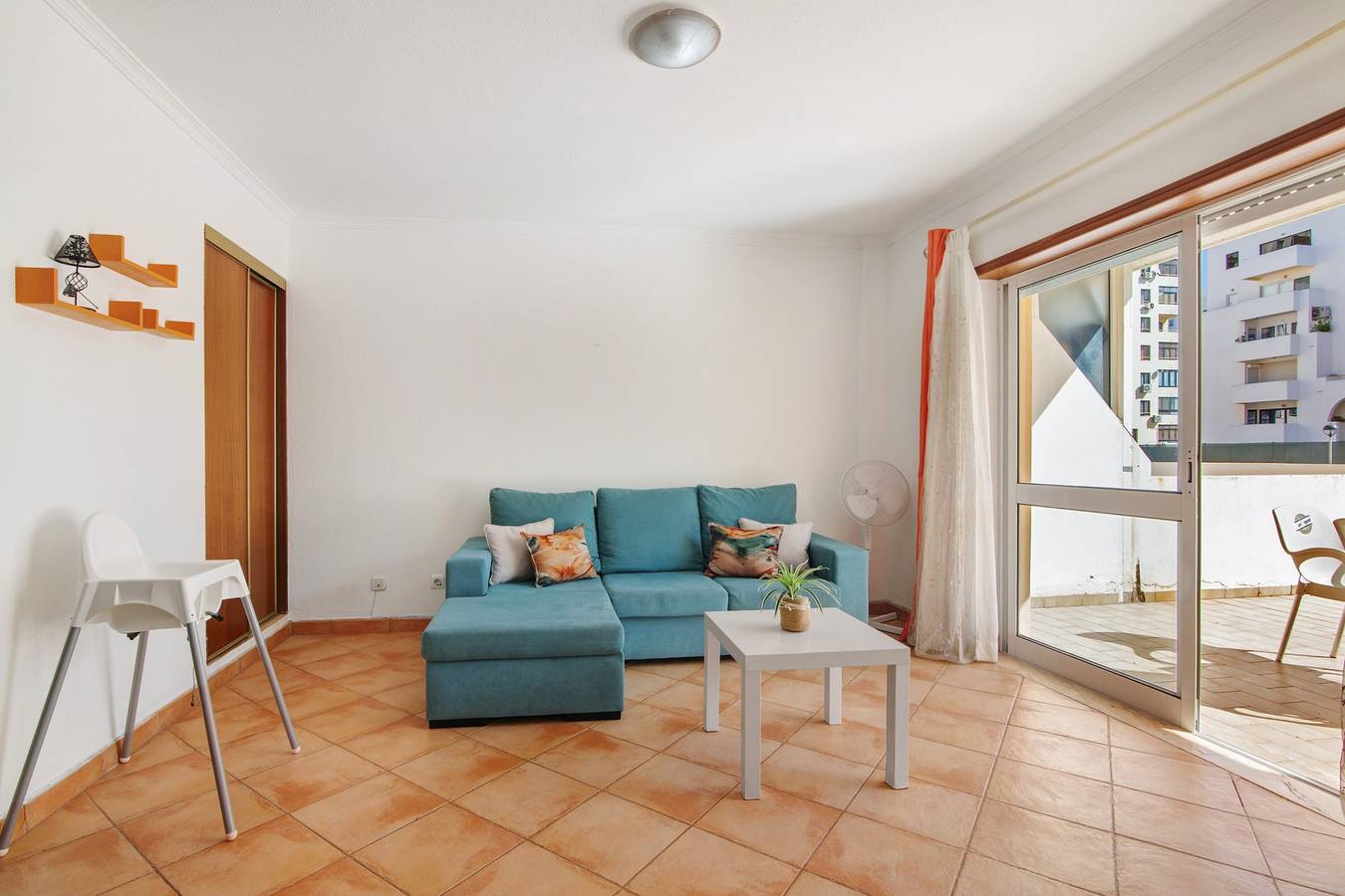 Ganze Wohnung, Apartment '16 - Quarteira' mit Gemeinschaftspool, Balkon und Wlan in Quarteira, Faro Distrikt