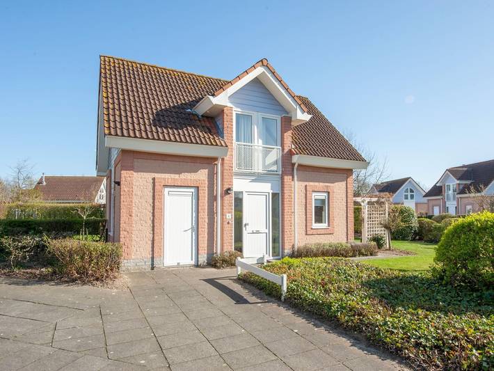 Ferienhaus für 6 Personen, mit Terrasse und Garten sowie Pool in Noord-Beveland