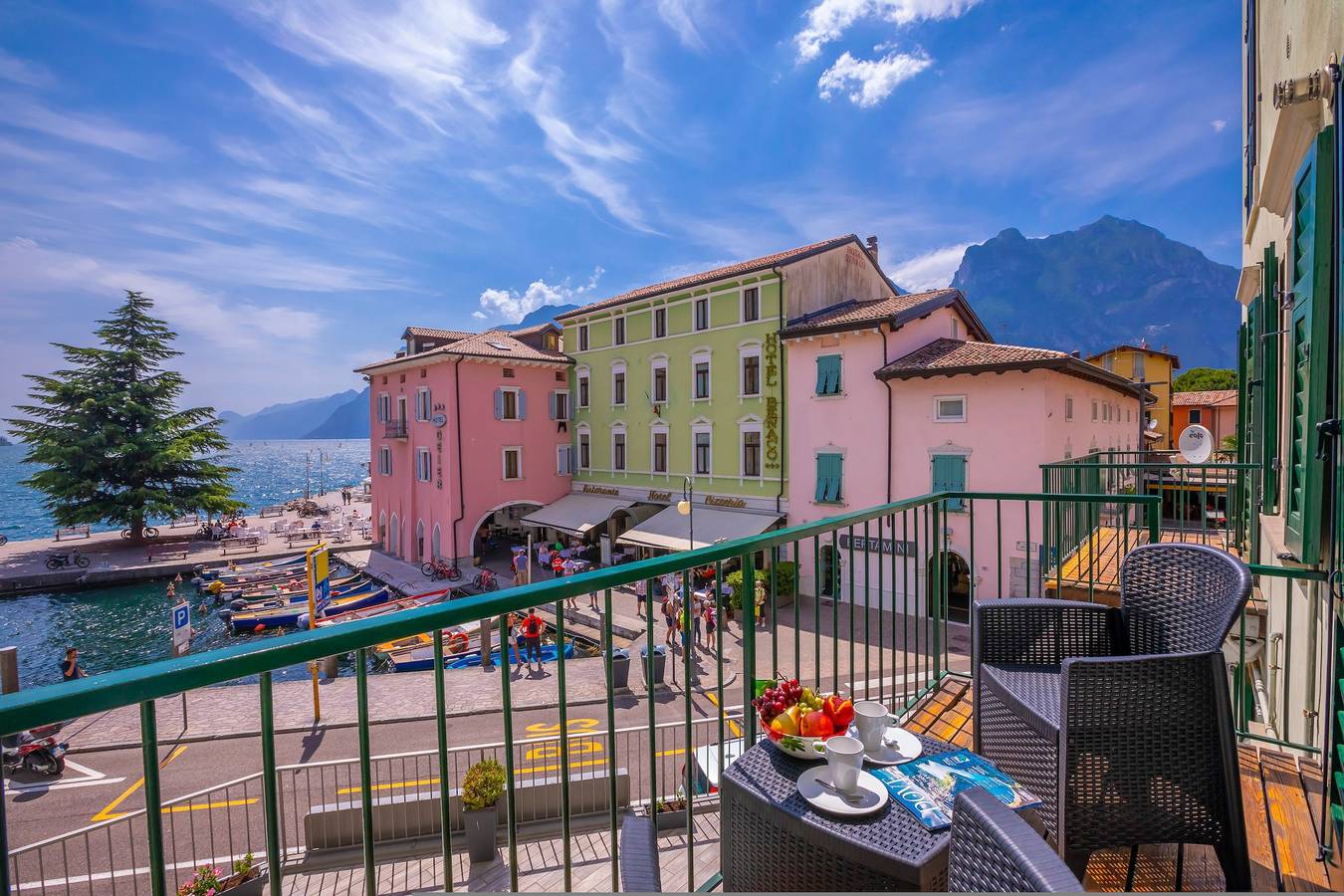 Appartement entier, Dogana Best Lake View in Torbole, Nago-Torbole