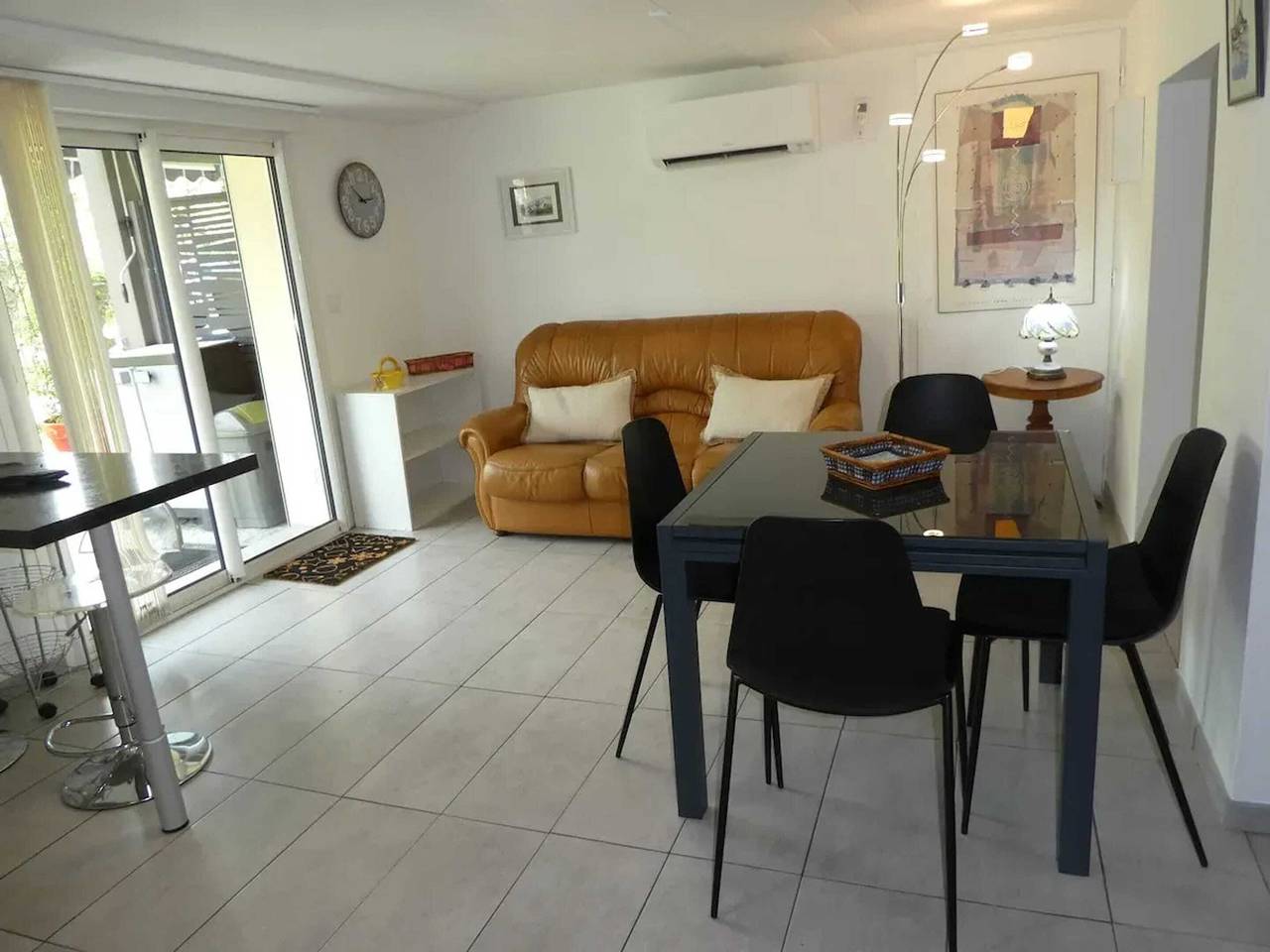 Ganze Wohnung, Modernes Apartment in Latresne mit Jacuzzi, 50 m² in Latresne, Bordeaux und Umgebung