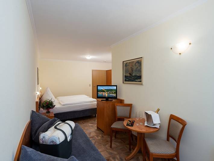 Moselstern****Hotel "Brixiade & Triton" - Doppelzimmer Standard in Cond, Cochem