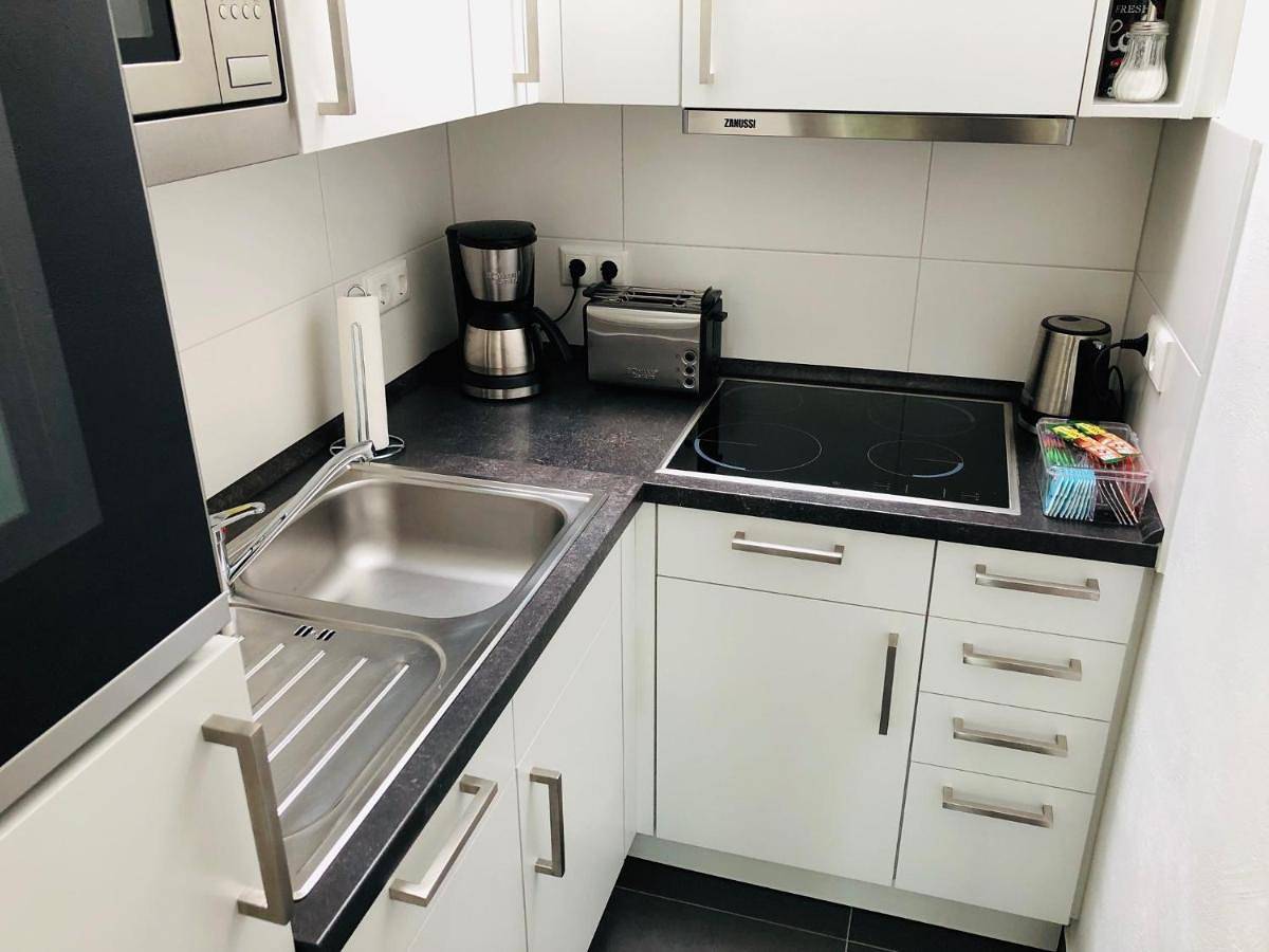 Geheel appartement, Bungalow am Stadtwald, 24h Check-in in Wolfsburg, Braunschweig en omgeving