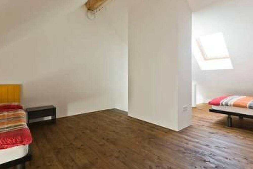 Rustico di vacanza nel nucleo di Moghegno in Maggia, Tessiner Alpen