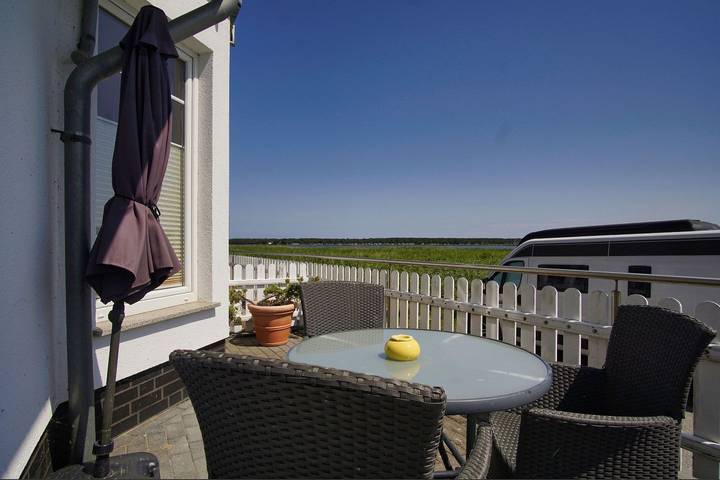 Ferienwohnung für 3 Personen, mit Terrasse und Seeblick in Mönchgut-Granitz - 2