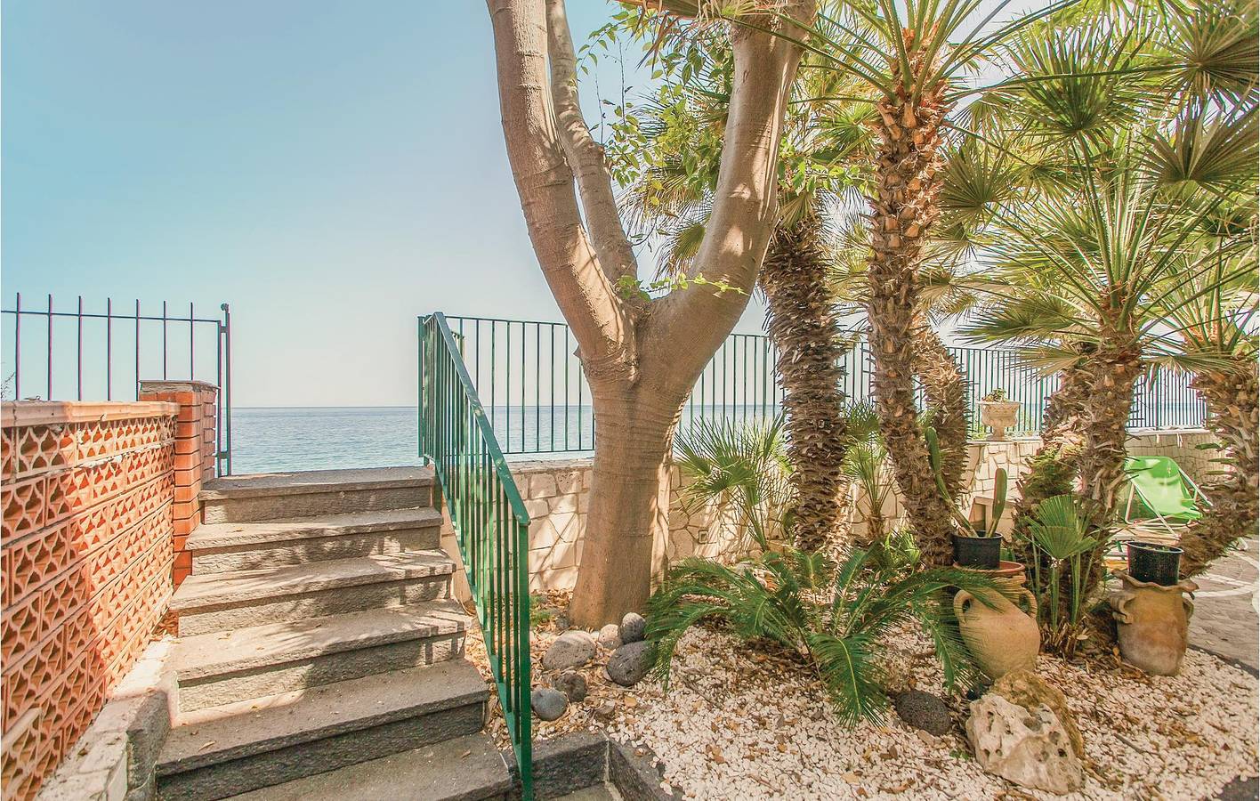 Apartamento costero Baby-Friendly con aparcamiento in Praiola, Provincia de Catania