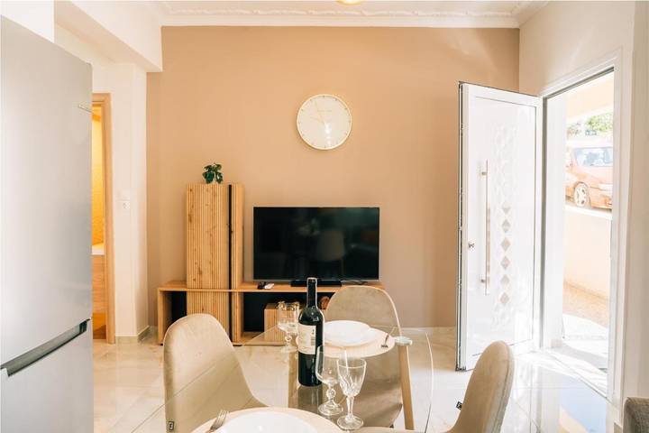 Vakantieappartement voor 3 personen, with Balkon and Terras as well as Tuin in Lesbos