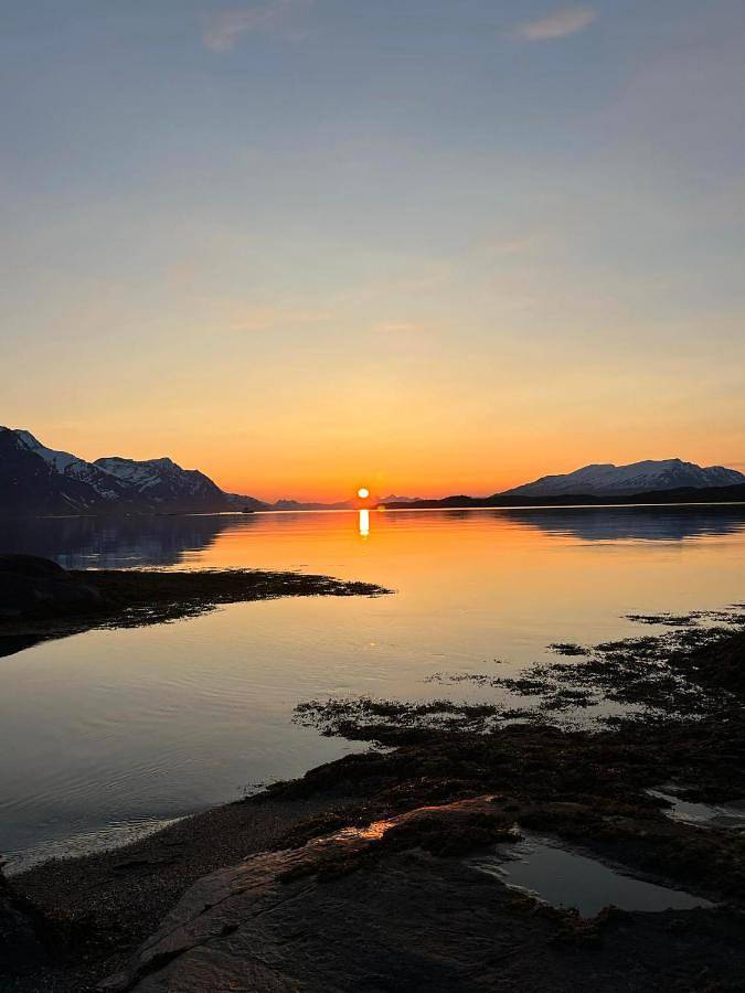 Ferienwohnung für 7 Personen, mit Garten und Ausblick in Lyngen