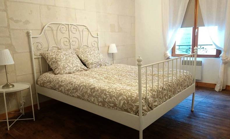 Location de vacances pour 6 personnes, avec terrasse à Luché-Pringé