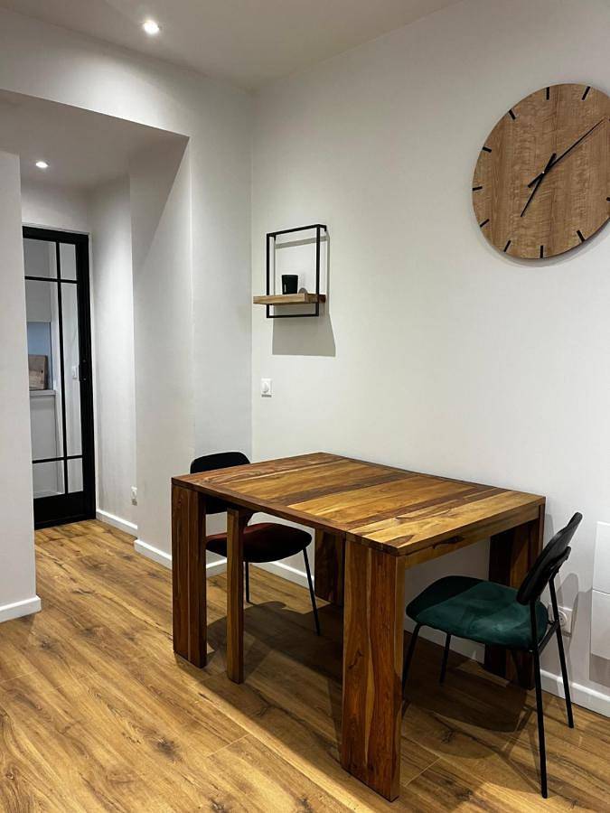 Appartement entier, Two-Bedroom Apartment in Le Petit-Quevilly, Région de Rouen