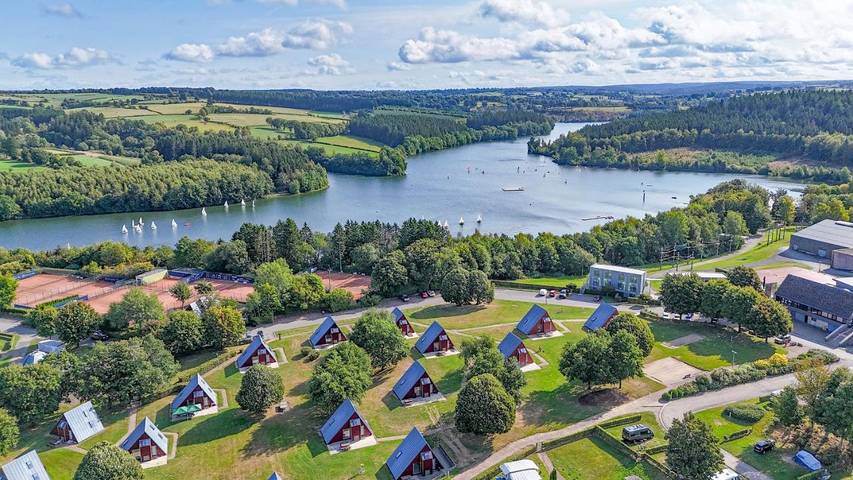Chambre d’hôte pour 5 personnes, avec Terrasse et Jardin ainsi que Piscine et Vue à Butgenbach