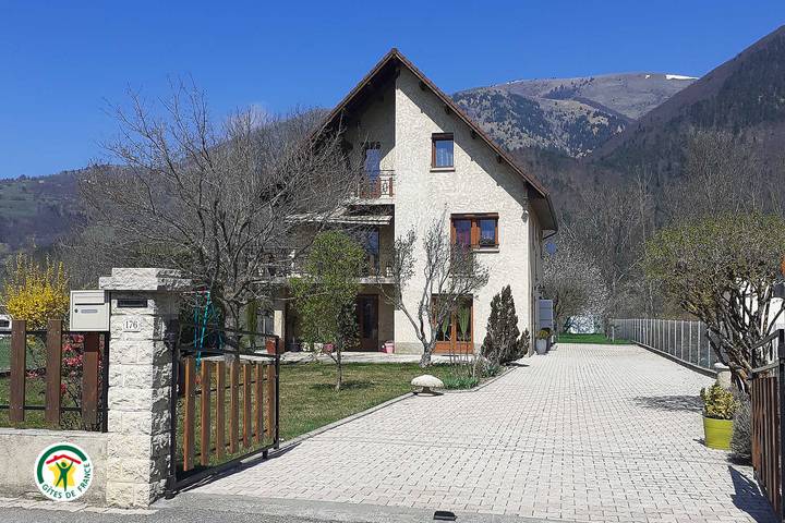 Gîte pour 2 personnes, avec Terrasse et Jardin