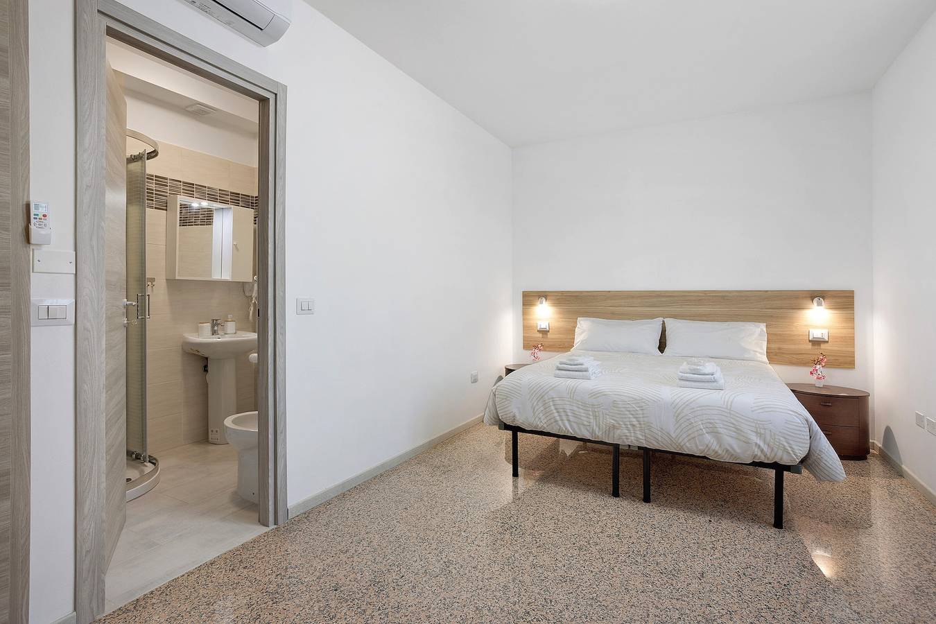 B&B La Promessa - Camera da letto 'Fedeltá' con Wi-Fi e Aria Condizionata in Pregnana Milanese, Provincia di Milano