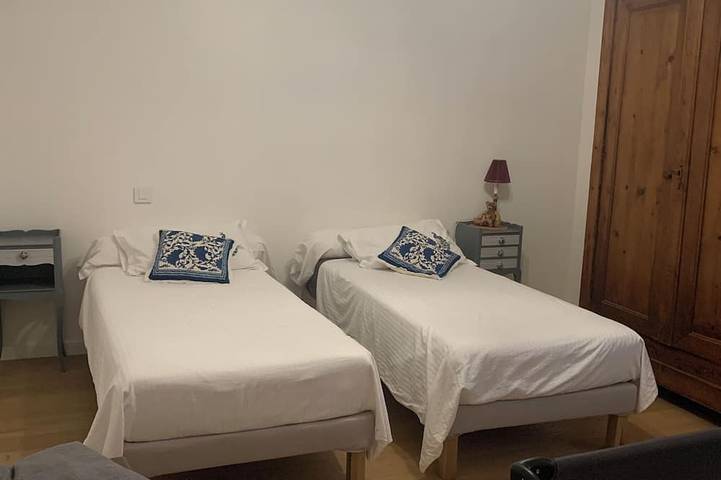 Location de vacances pour 8 personnes, avec terrasse et jardin à Argelliers - 4