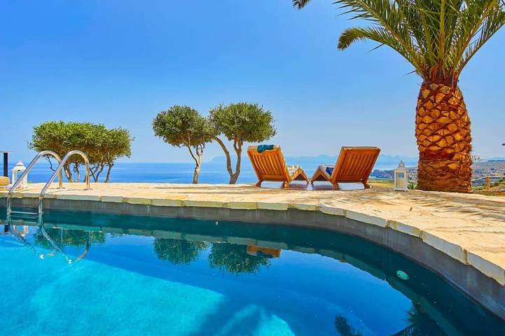 Villa for 4 people, with balcony and garden in Scopello