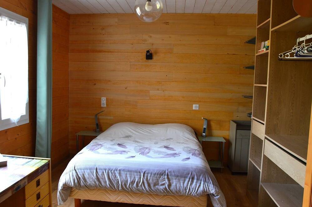 Ganze Wohnung, Cosy new apartment with wooded garden near Montauban town center in Montauban, Tarn-et-Garonne