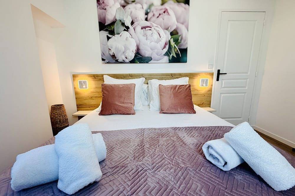 Entire apartment, Apartment-Apartment-Ensuite with Shower in Romorantin-Lanthenay, Sologne