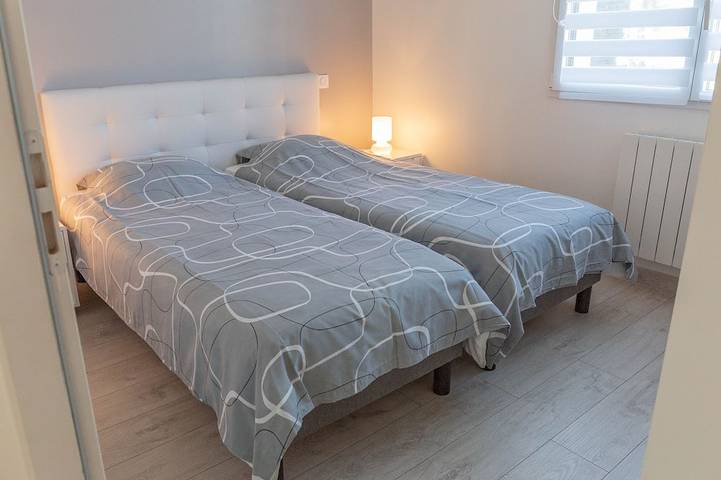 Location de vacances pour 12 personnes, avec jardin dans Petite plage de Kervoyal - 3