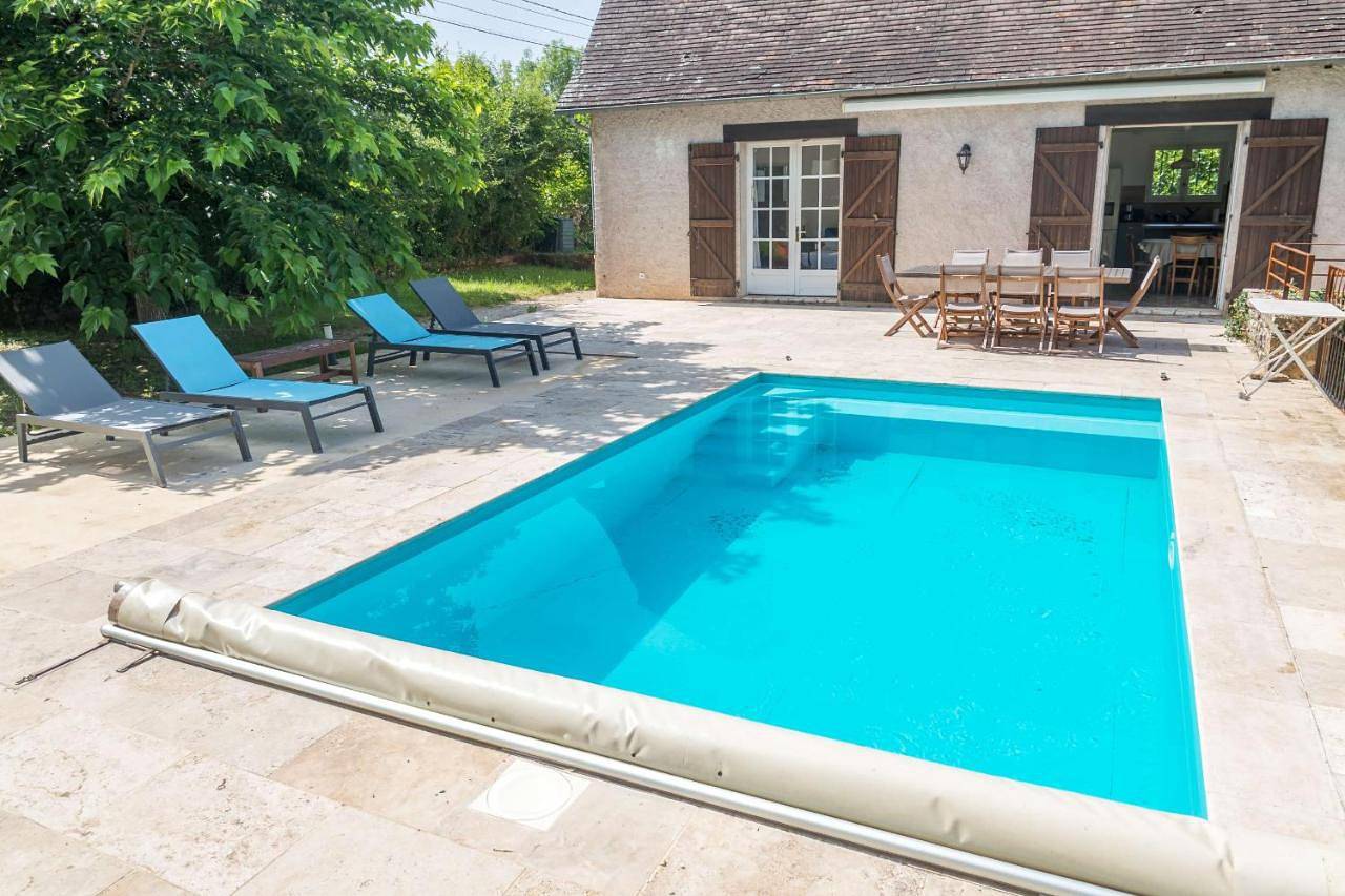 Four-Bedroom Holiday Home in Collonges-la-Rouge, Région de Brive-la-Gaillarde