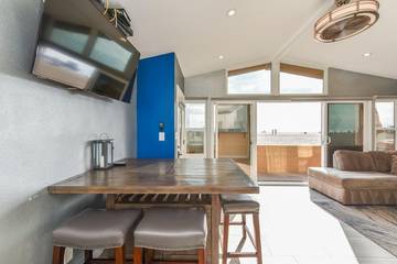 Beach Rental for 6 Guests in Balboa Peninsula, Orange County, Picture 4