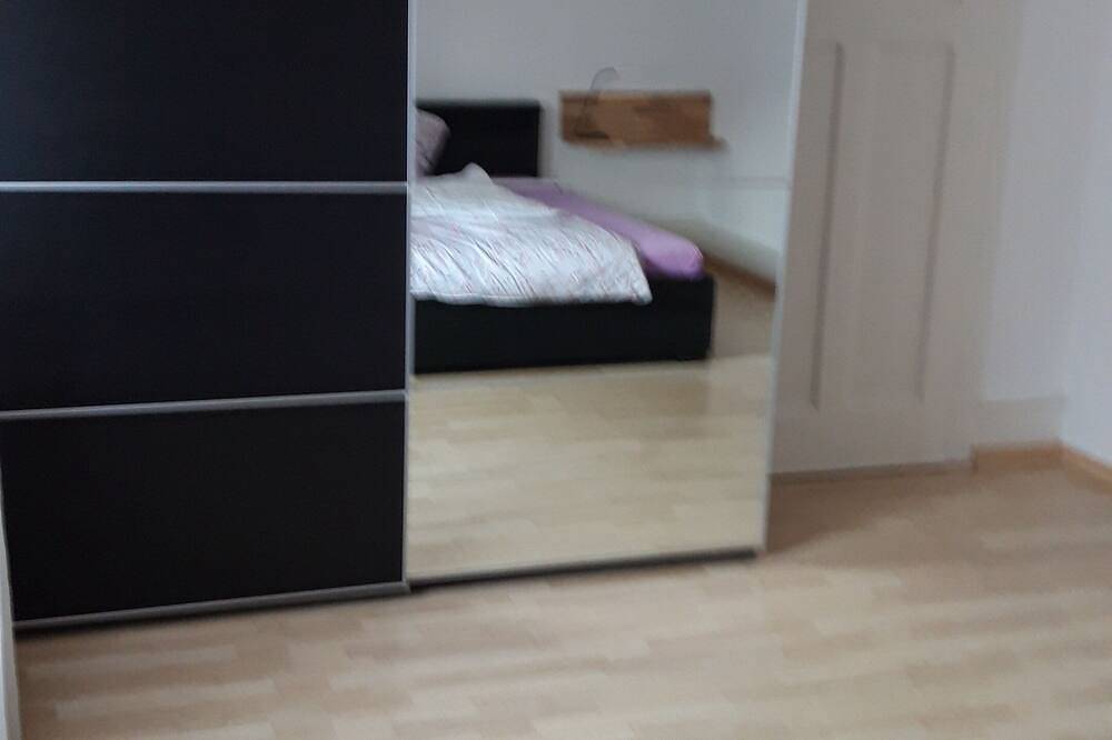 Ganze Wohnung, 3-Raum Ferienwohnung in Weil am Rhein, Südschwarzwald