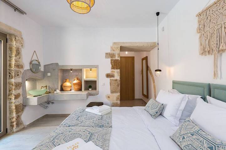 Villa de grande qualité à 2 km de la plage, à pied de tout! in Région de Réthymnon