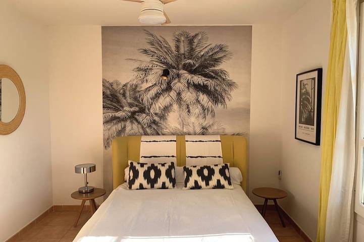 Location de vacances pour 4 personnes, avec piscine et jardin, animaux acceptés à La Môle - 2