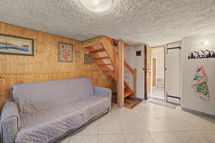 Entire apartment, Gran's House Apartment with Wi-Fi in Malesco, Ticino Alps and Verbano
