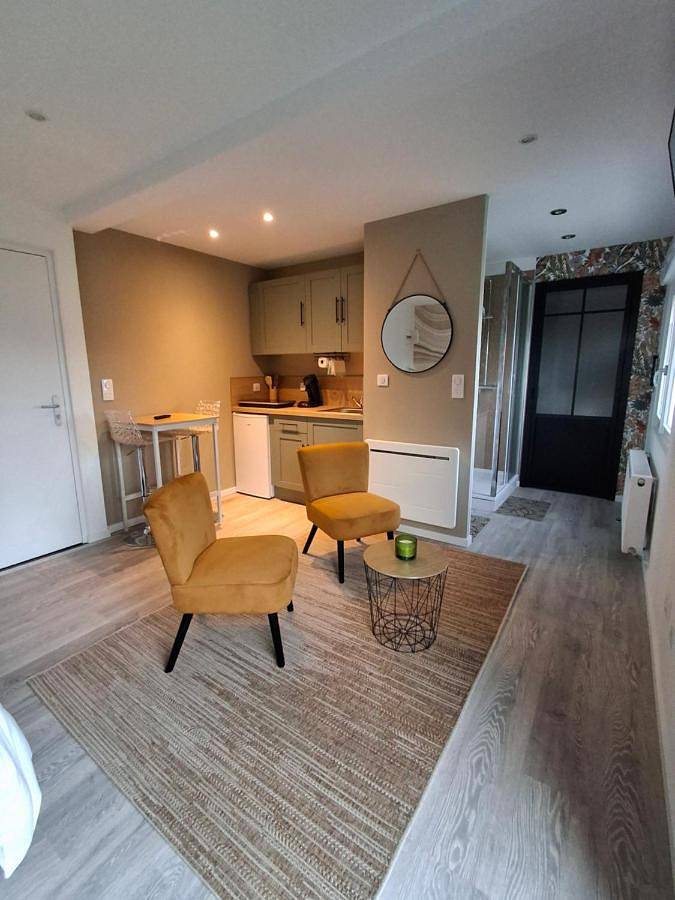 Gîte pour 2 personnes, avec Terrasse et Jardin dans Coudekerque-Village