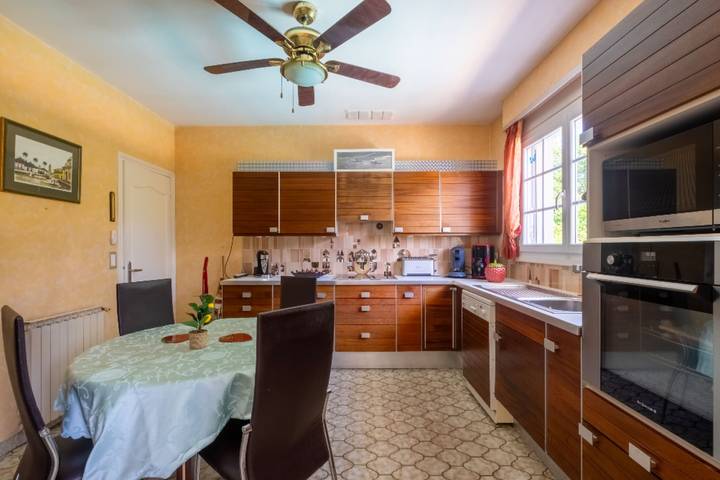 Location de vacances pour 6 personnes, avec jardin ainsi que piscine et balcon, adapté aux familles à La Teste-de-Buch - 3