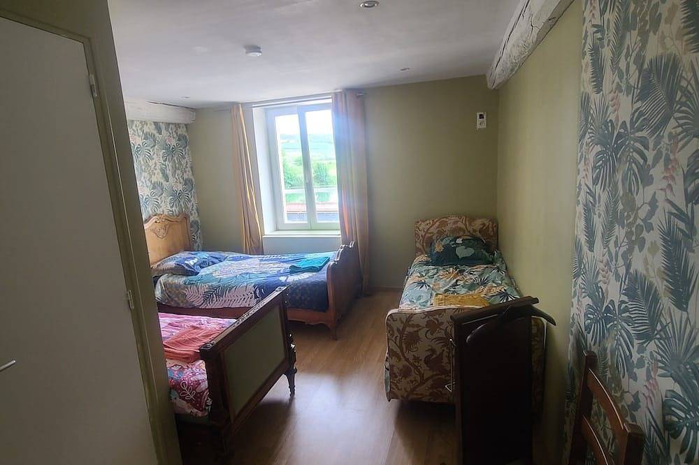 Appartement entier, Auberge Le bac  qui donne face à la marne in Charly-sur-Marne, Aisne